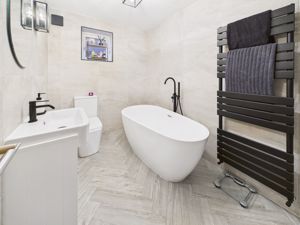 Photo 19- click for photo gallery